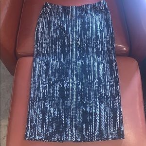 High pencil skirt with back slit